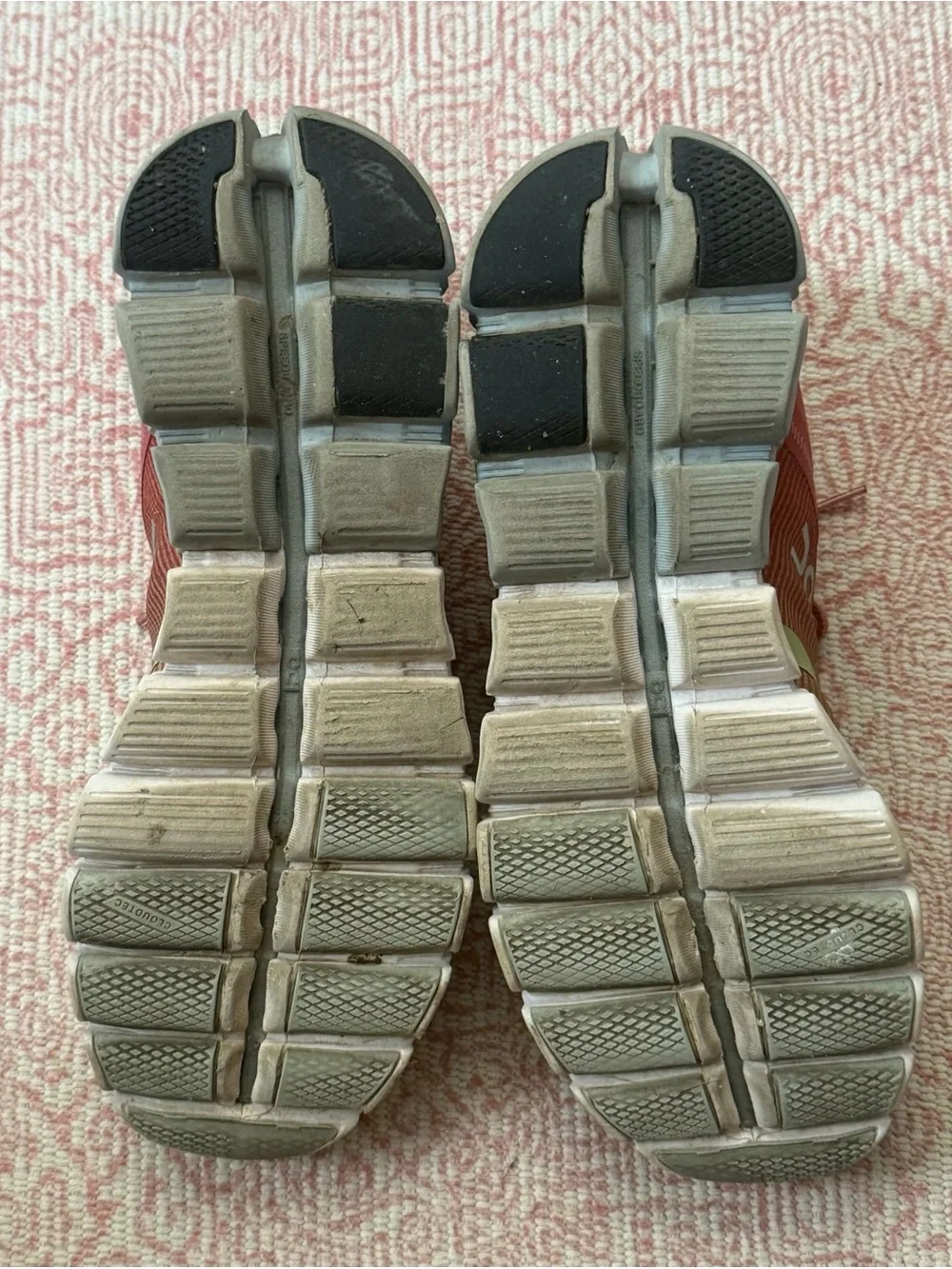 On Cloudflow Shoes - Size 9.5